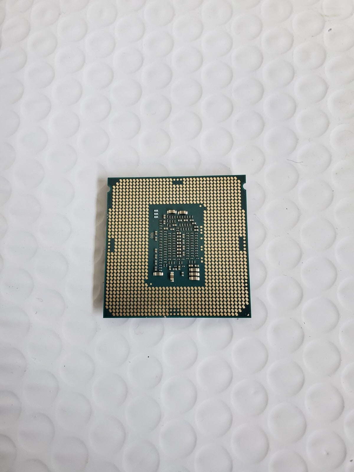 Intel SR3N5 Core i3-8100 3.6 GHz LGA 1151 Desktop CPU *READ*