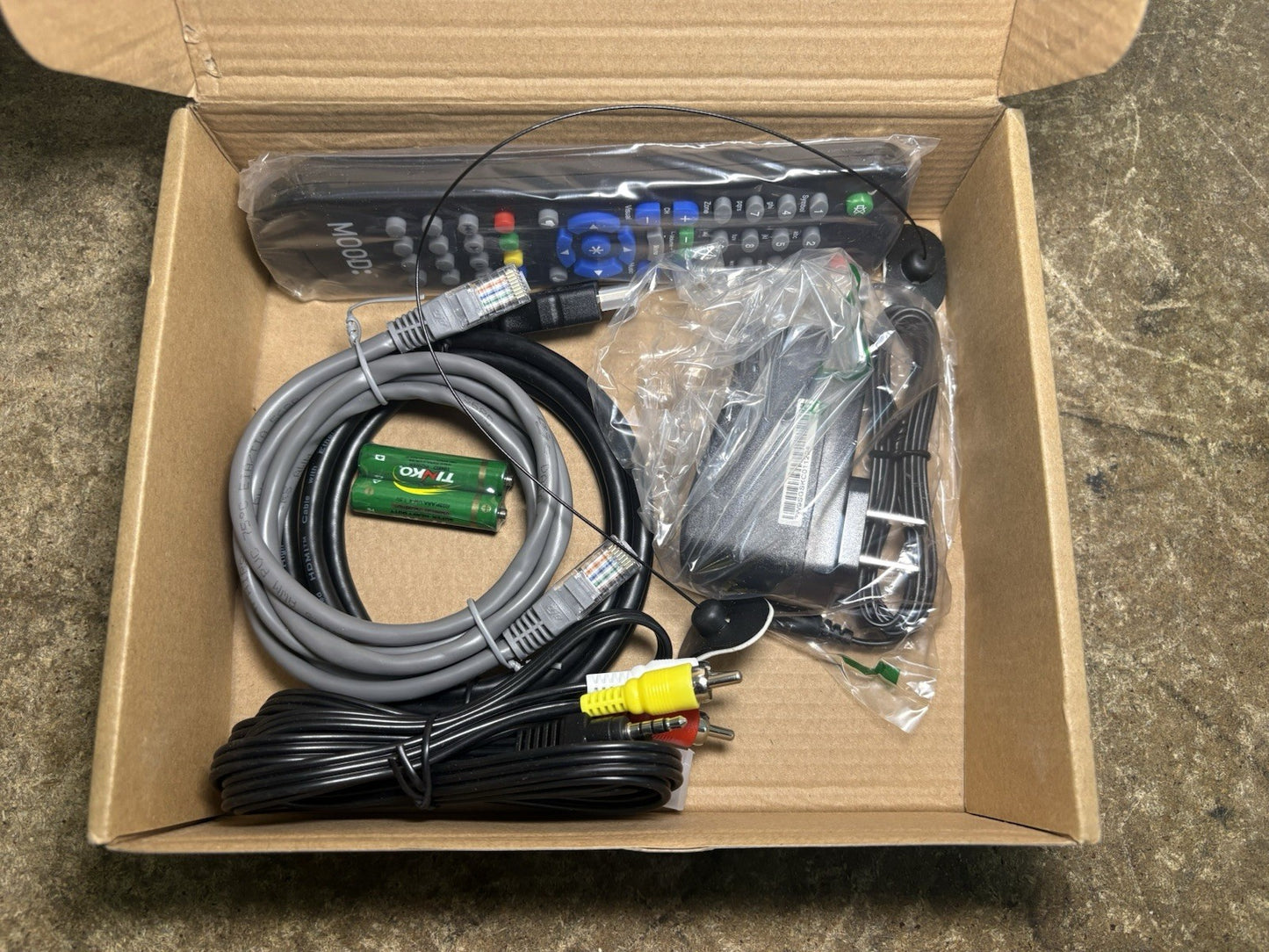 Mood Harmony K140L1 Media Player MOODMAVPSG1L Musak with Remote and Power Supply
