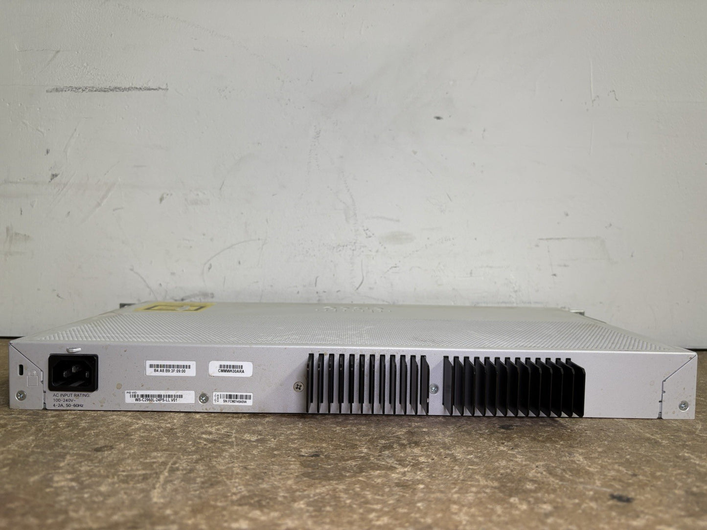 Cisco Catalyst 2960-L Series WS-C2960L-24PS-LL V01 24 Port Ethernet Switch
