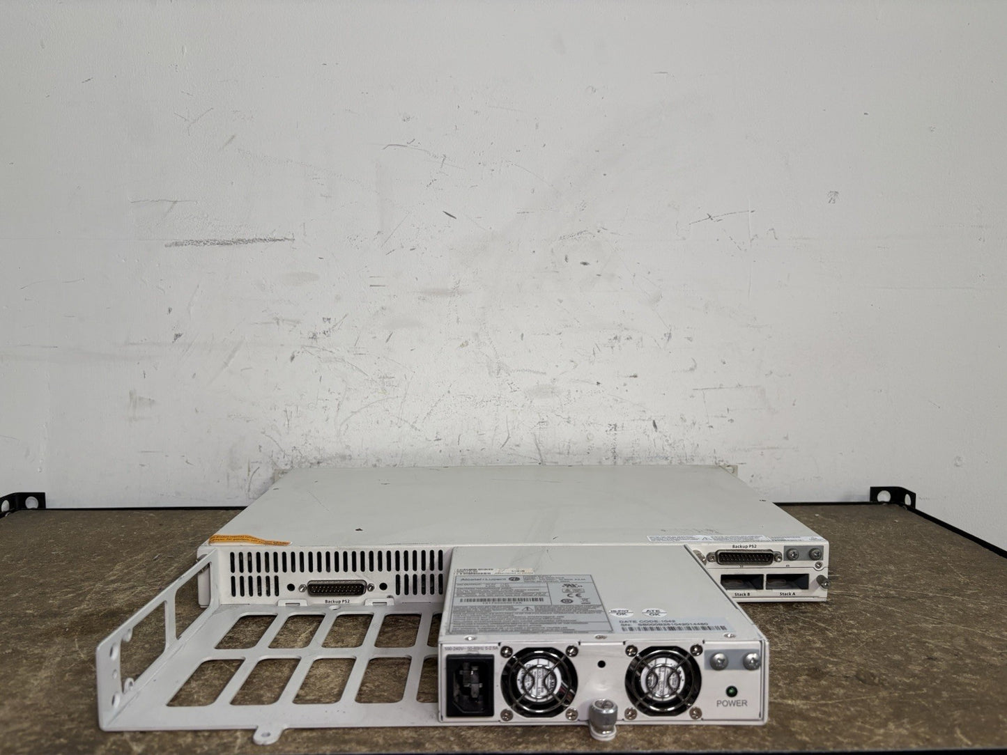 Alcatel-Lucent OmniSwitch 6850E-P48 Channel Switch With PSU