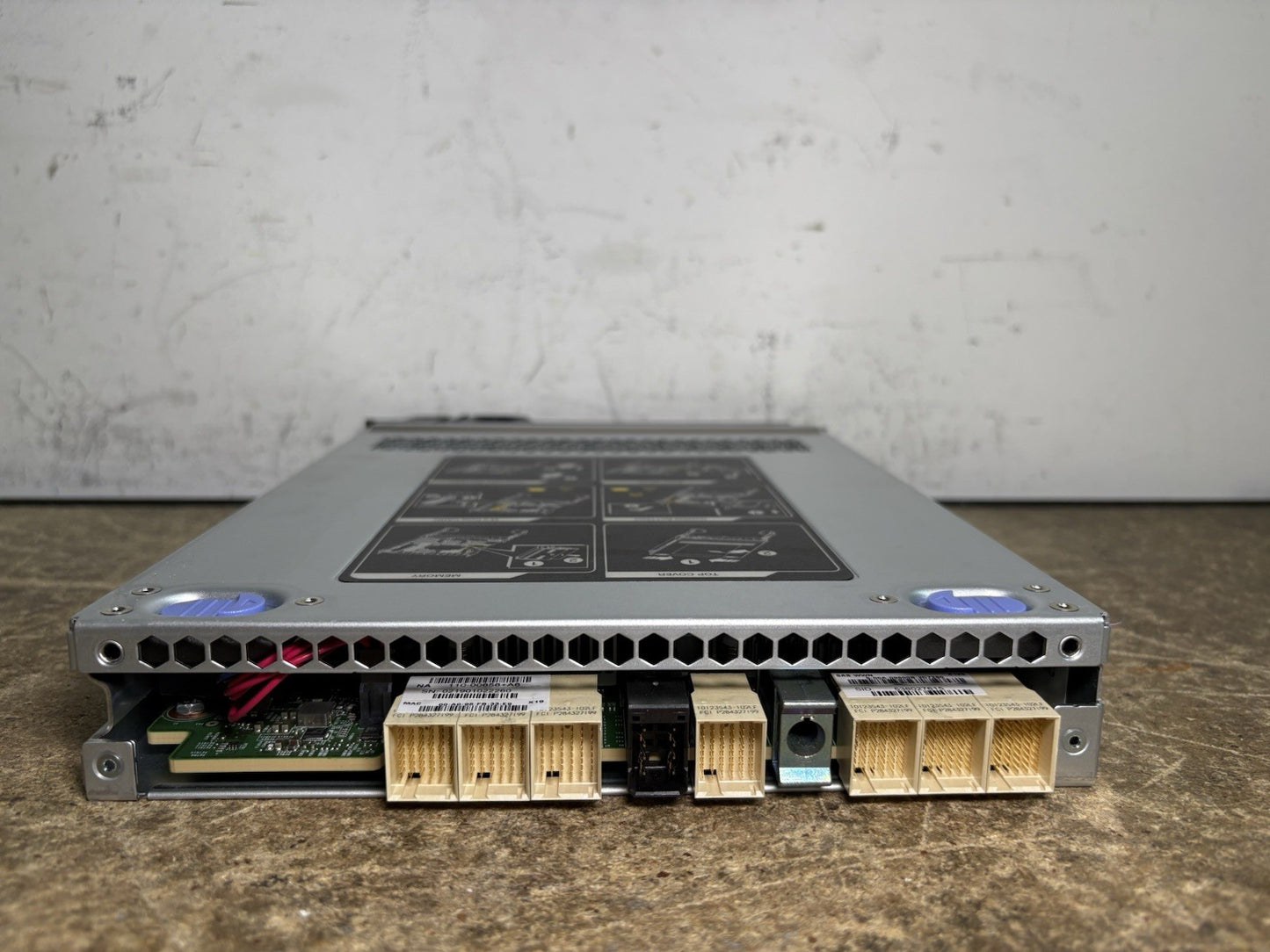 NetApp X3219A FAS2700 Series Controller w/o Memory 111-03964+C2