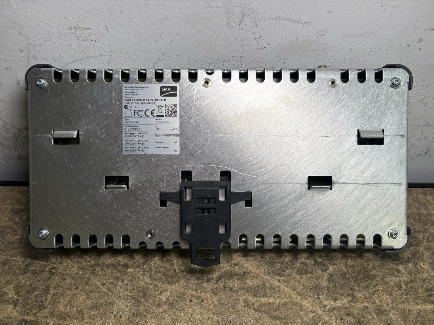 SMA Indoor Cluster Controller/Monitor 18VDC - 30VDC CLCON-10
