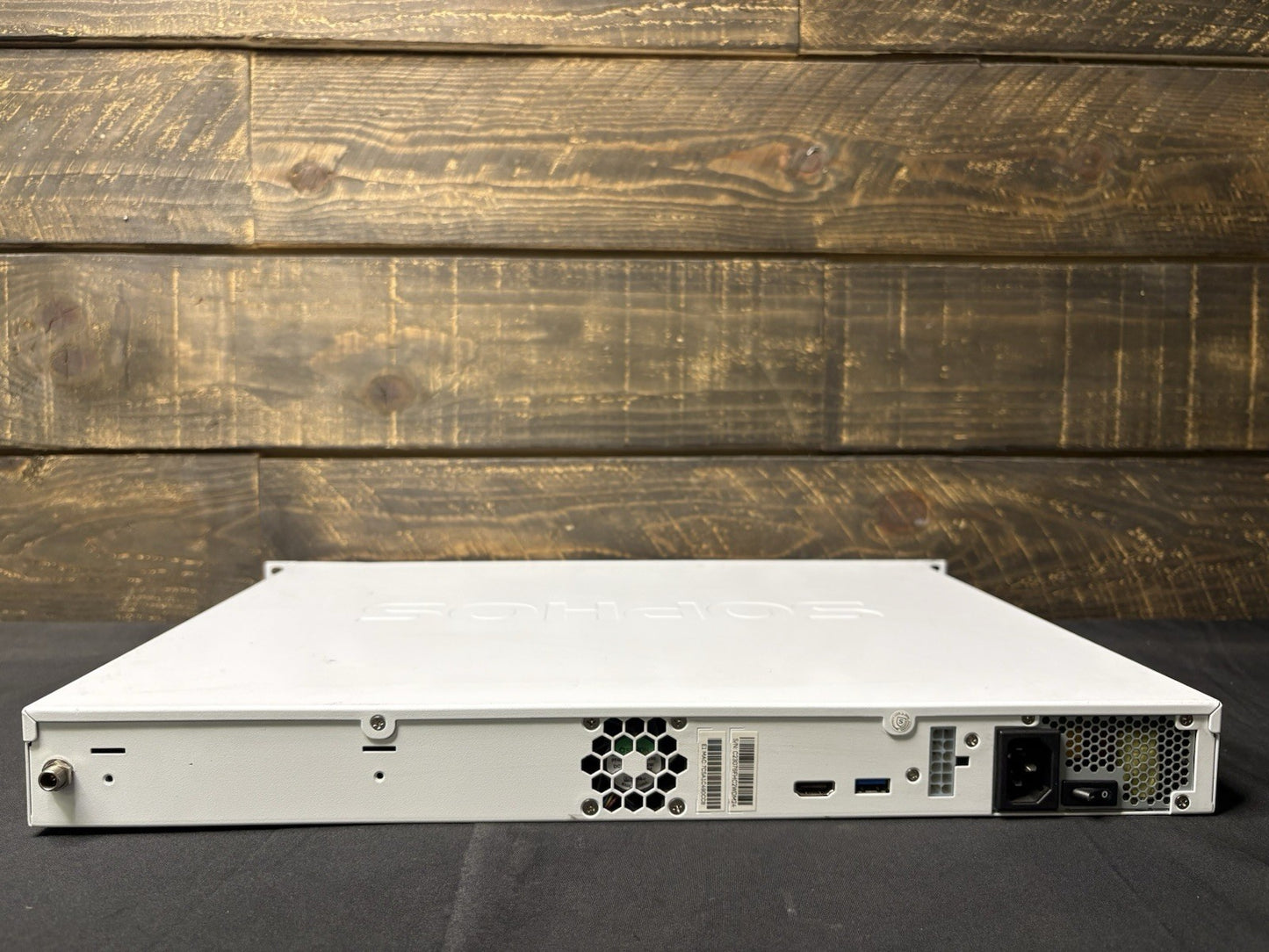 Sophos XG210 Rev.3 Network Security Firewall Appliance with Rack Ears