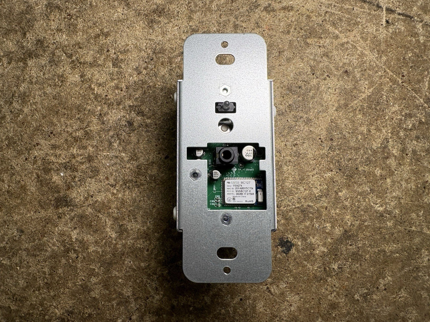 QSC Axiom BT1 Bi-directional Bluetooth Audio Wall Plate