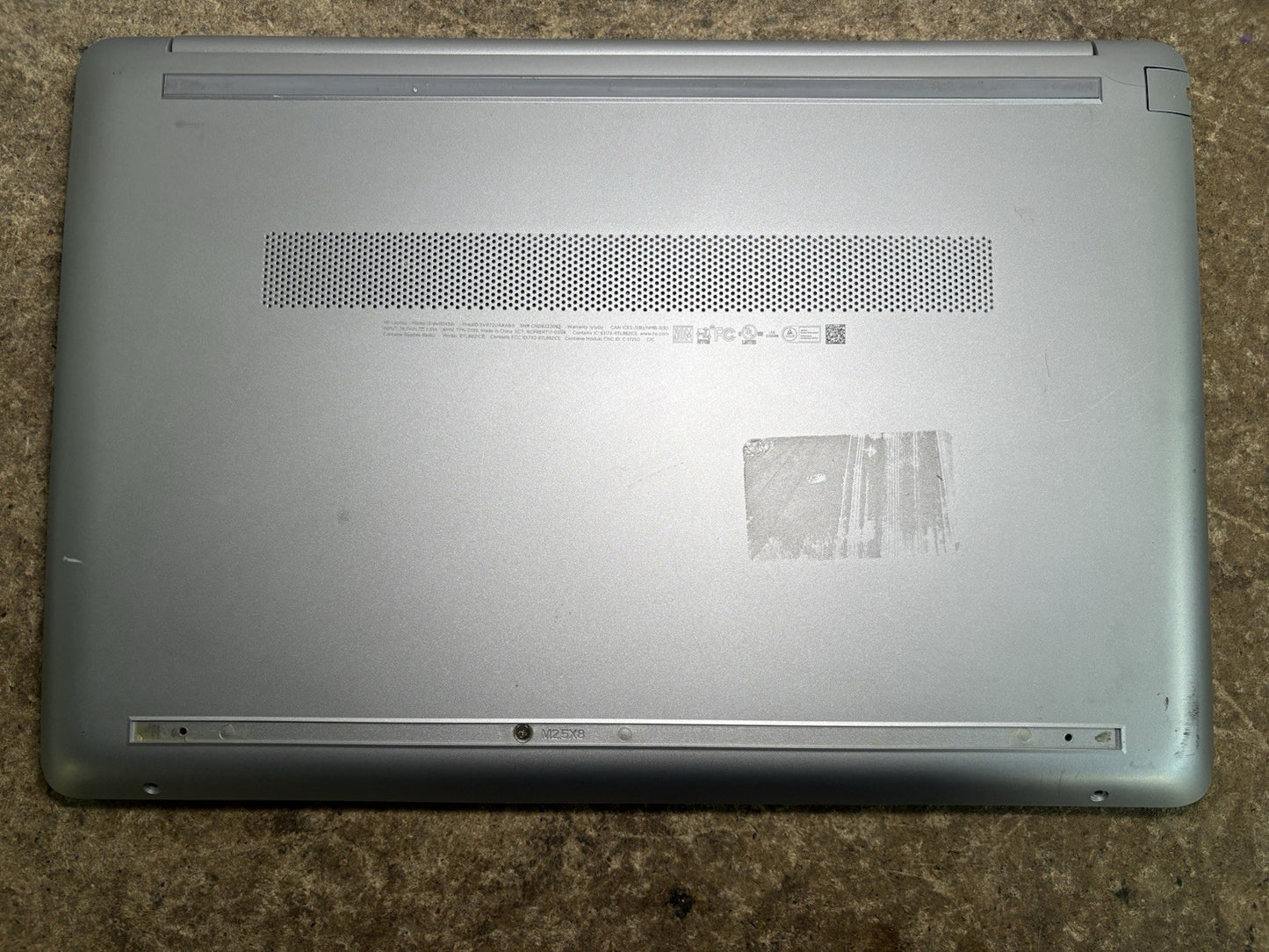 HP Laptop 15-DW0043DX i5-8265U 1.6GHz No Ram No SSD