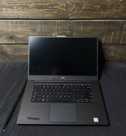 Dell XPS 15 9550 Intel Core i7-6700HQ, 256GB SSD 8GB RAM 70-79% Battery, NO OS