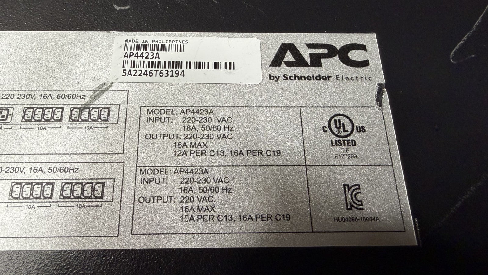 APC AP4423A NetShelter Rack Automatic Transfer Switch