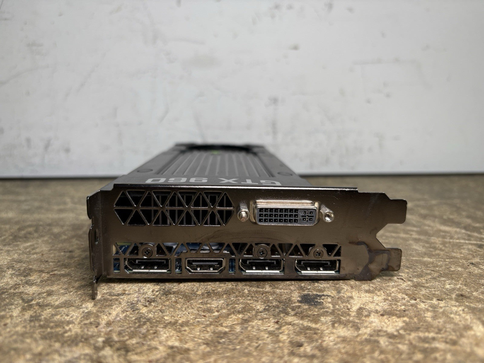 Dell Nvidia Geforce GTX 960 2GB GDDR5 Graphics Card 0H4P1K | GPU954