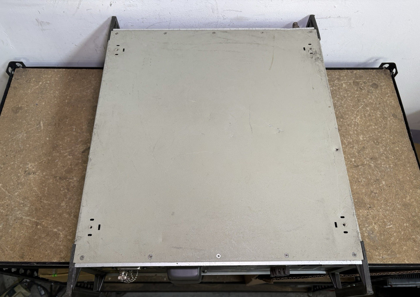 FLUKE GIGATRONICS 6062A Synthesized RF Signal Generator  100 kHz-2100 MHz
