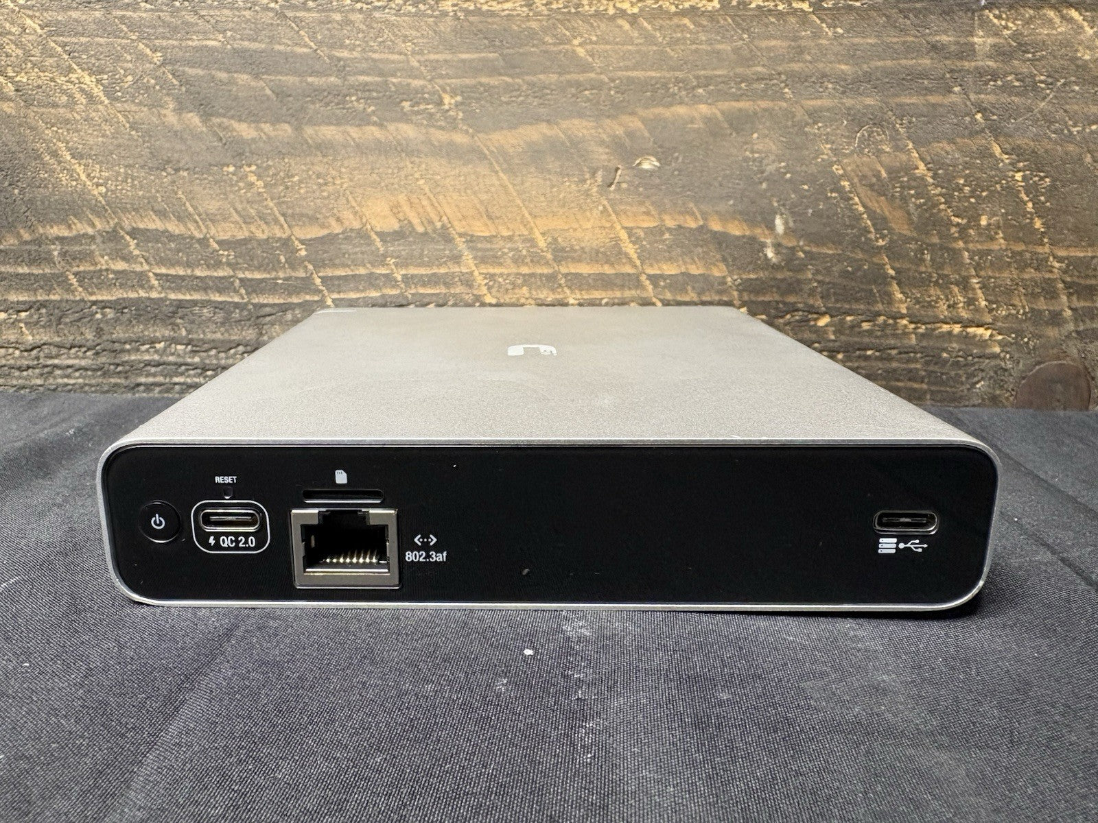 UBIQUITI NETWORKS UCK-G2-PLUS UNIFI CONTROLLER