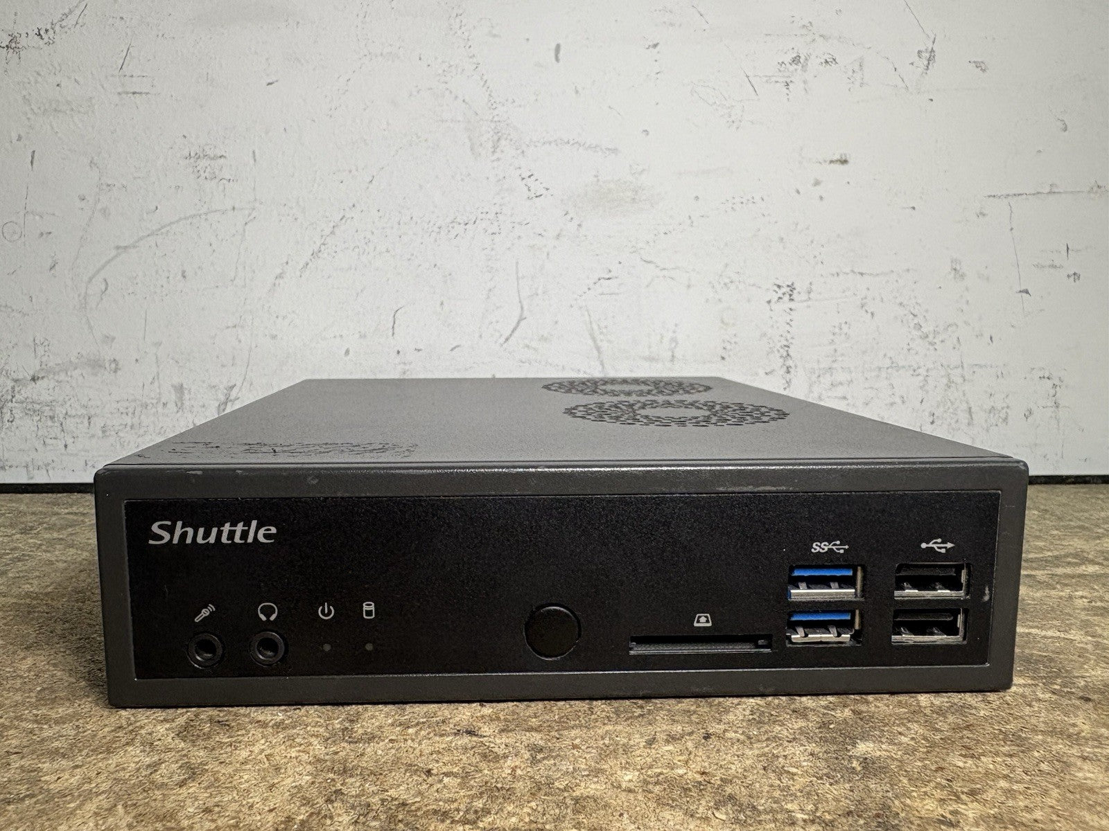 Shuttle XPC DH110SE Pentium G4400 4GB RAM/No SSD