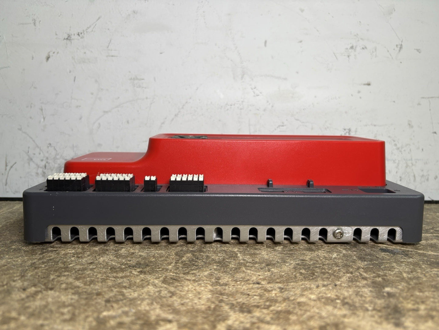 SMA Indoor Cluster Controller/Monitor 18VDC - 30VDC CLCON-10