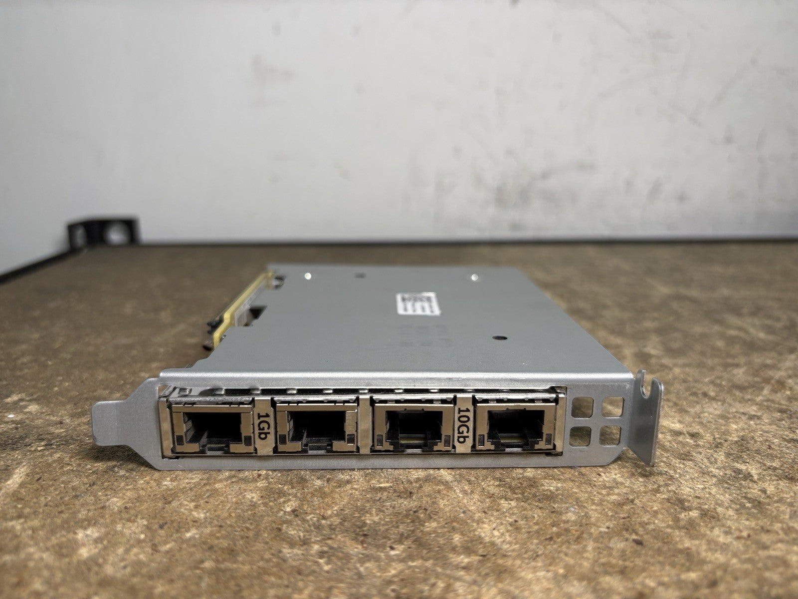 Dell XVVY1 QLogic QL41164 HMCU-DE 10Gb SFP+ 4-Port Network Daughter Card 0VN63F