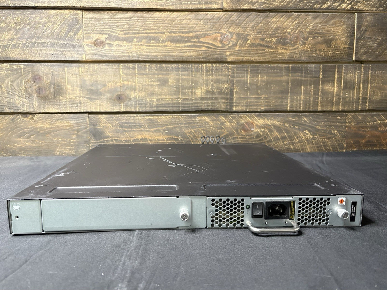 IBM Brocade Fibre Channel Switch SAN24B-5 IB-6505-12-2000-0R