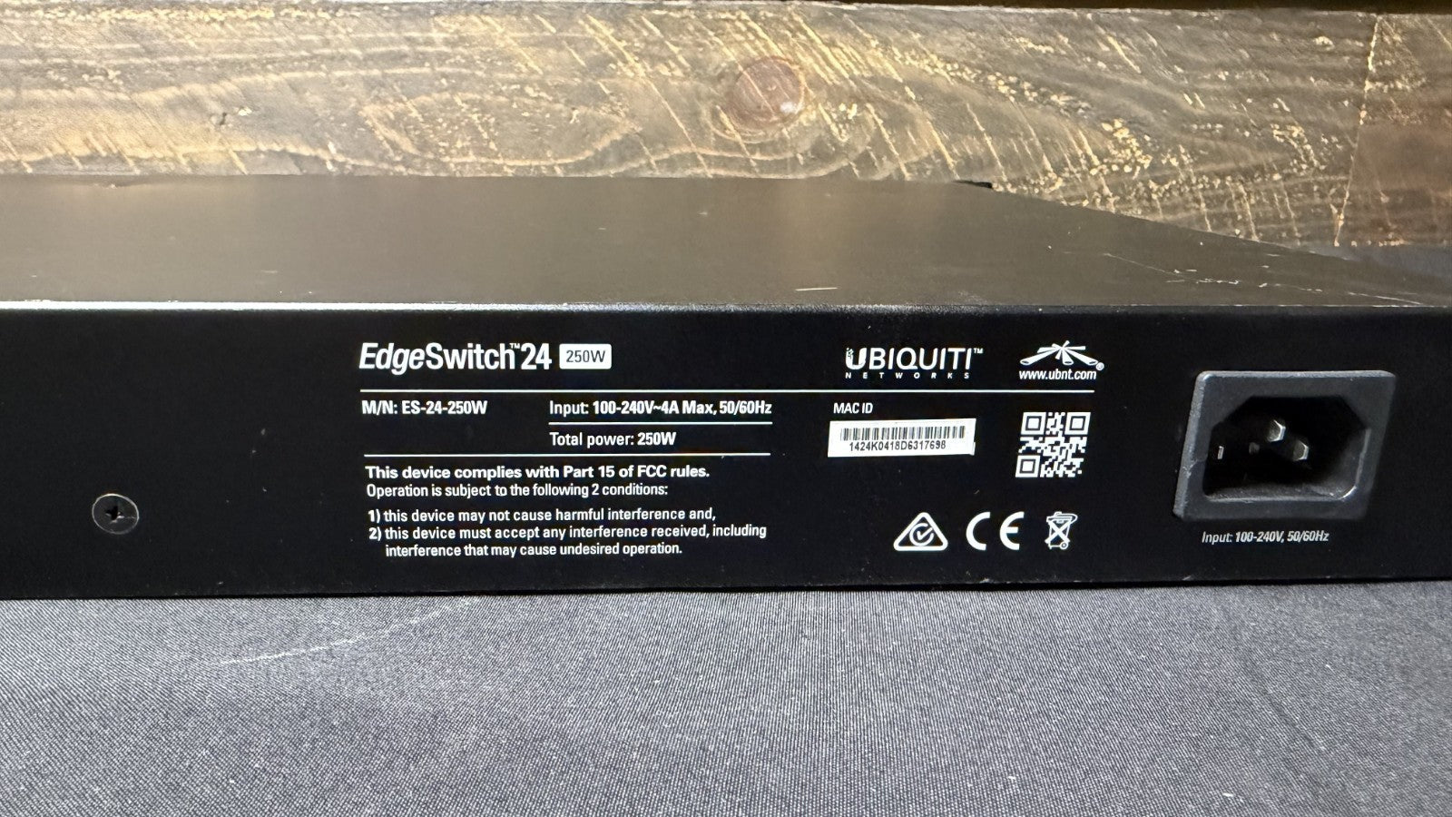 (LOT OF 3)Ubiquiti Networks ES-24-250W 24 Port 250W EdgeSwitch DEAD, AS-IS/PARTS