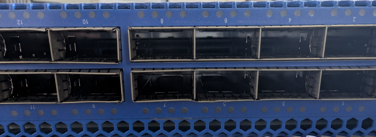 Edge-Core 7762-32X-A-AC-F-HVDC 32-Port 100G Switch AS7762-32X W/ Onie