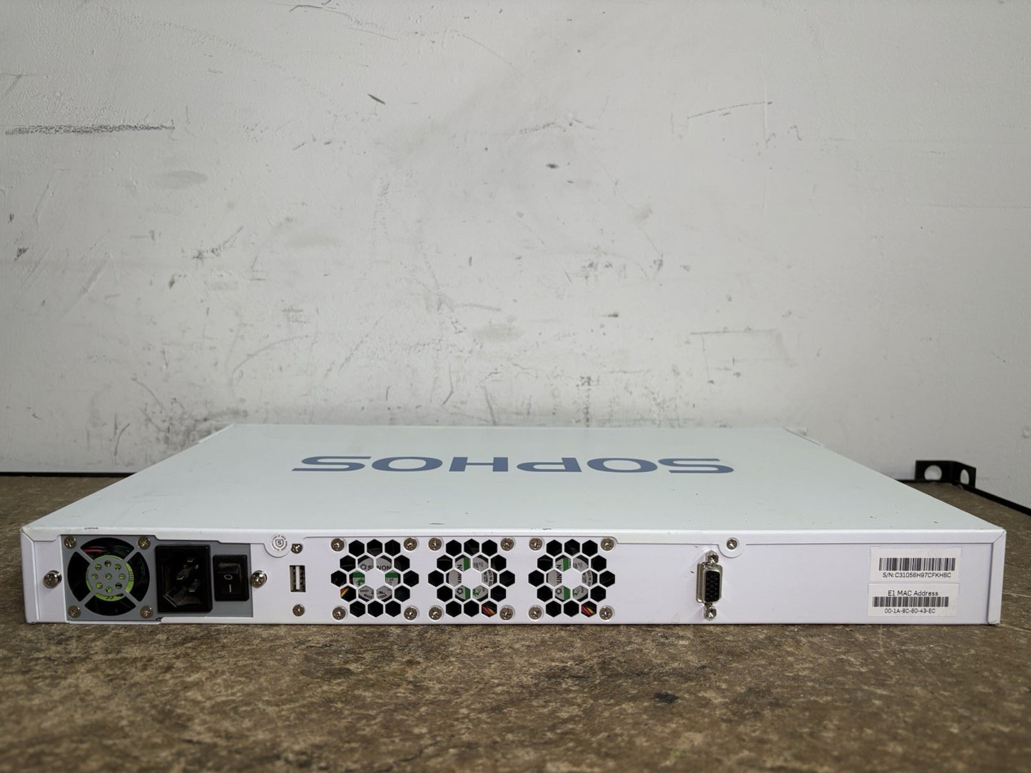 SOPHOS XG 330 REV.1 FIREWALL SECURITY APPLIANCE