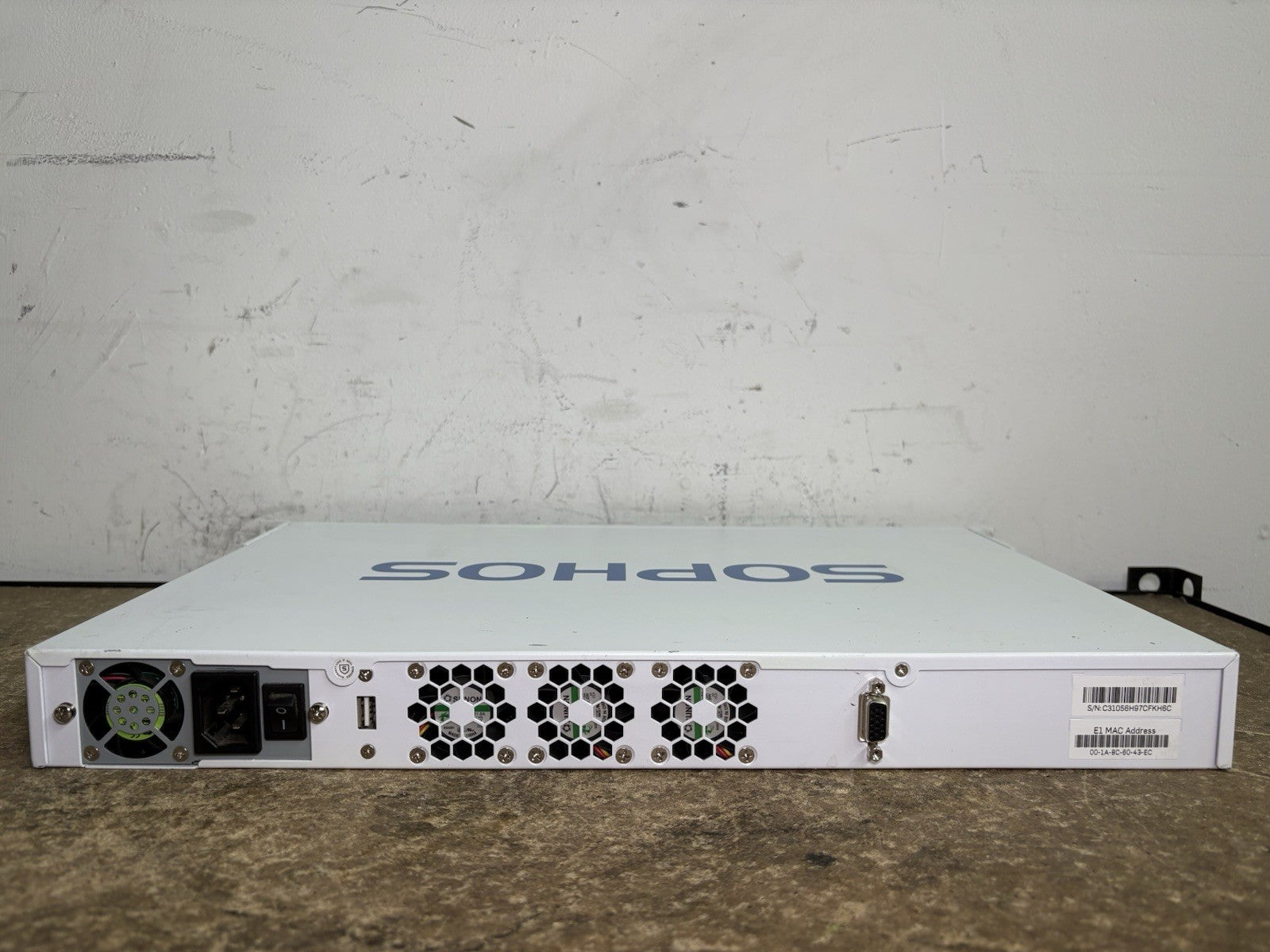 SOPHOS XG 330 REV.1 FIREWALL SECURITY APPLIANCE