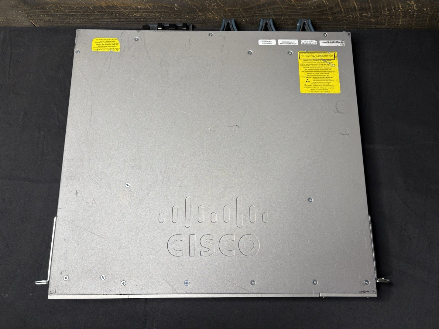 Cisco WS-C3850-24XS-E IP Base Switch 24 SFP+ Ethernet Ports 715WAC PWR