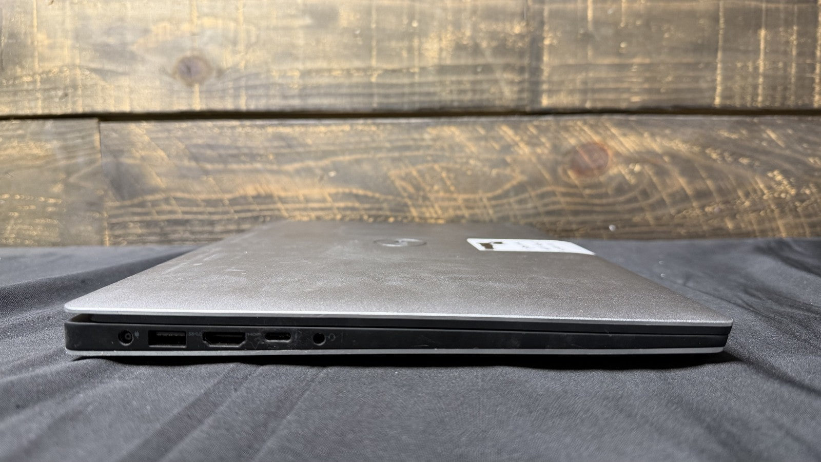 Dell Precision 5520 15.6" i7-7820HQ 2.9GHz 16GB RAM 512GB SSD NO OS read
