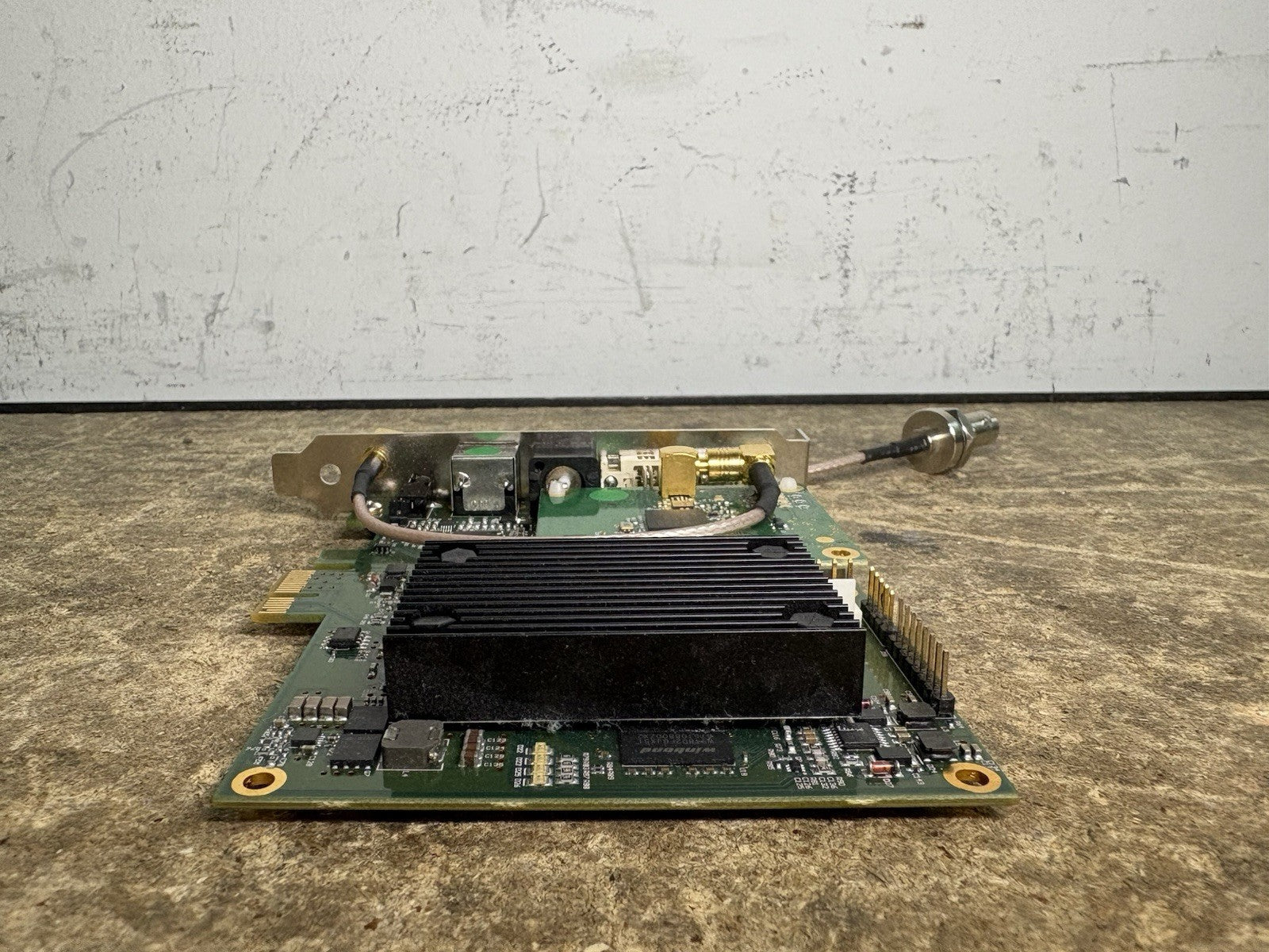 Enciris technologies LT-102-PCIE with LT-101-SDI