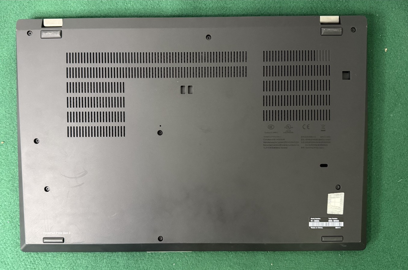 Lenovo Thinkpad P15S Gen2I i5-1135G7 16GB FHD 512GB SSD Win 11 90-99% Battery