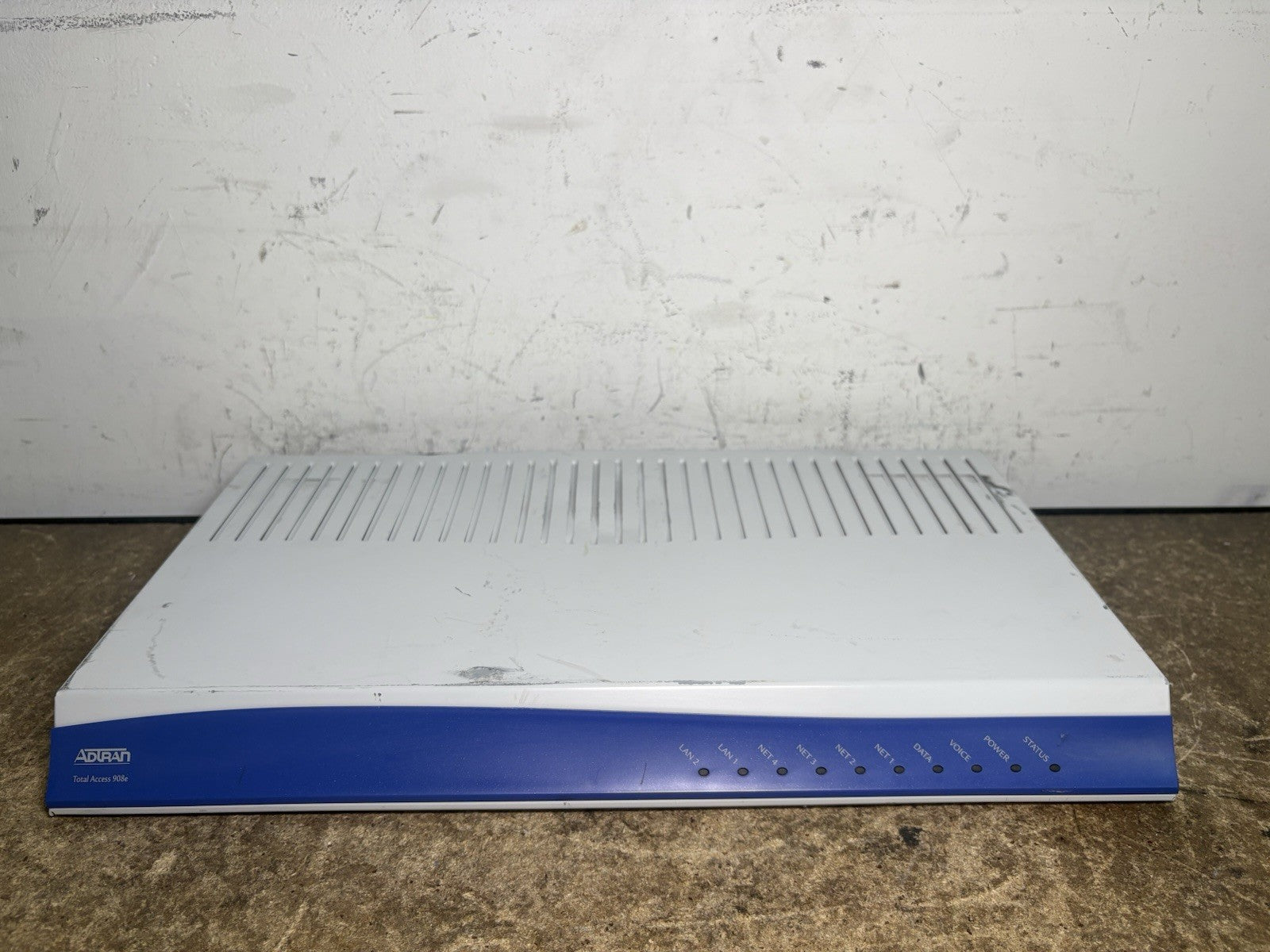 ADTRAN 4242908L1 TOTAL ACCESS 908E 2ND GEN - VOIP IP BUSINESS GATEWAY *Cosmetic