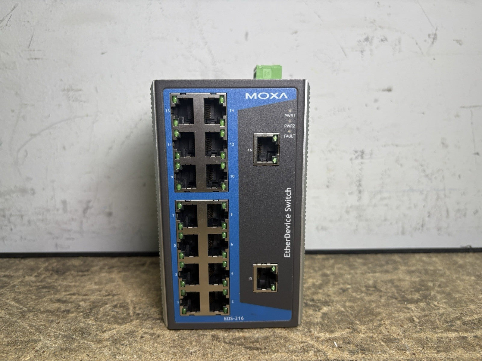 Moxa EDS-316 Industrial Ethernet Switch