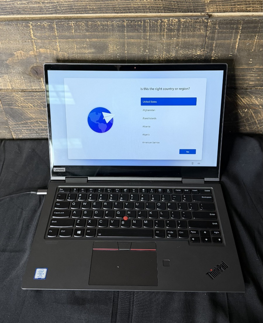 Lenovo ThinkPad X1 yoga gen 4 15, i5-8250U 8GB RAM 256GB SSD WIN 11