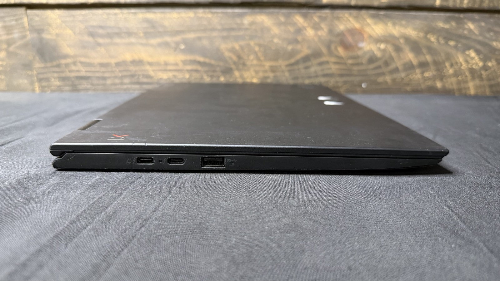Lenovo ThinkPad X1 Yoga 3rd Gen Intel i5-8250U,8GB RAM 256GB SSD WIN 11 *READ*