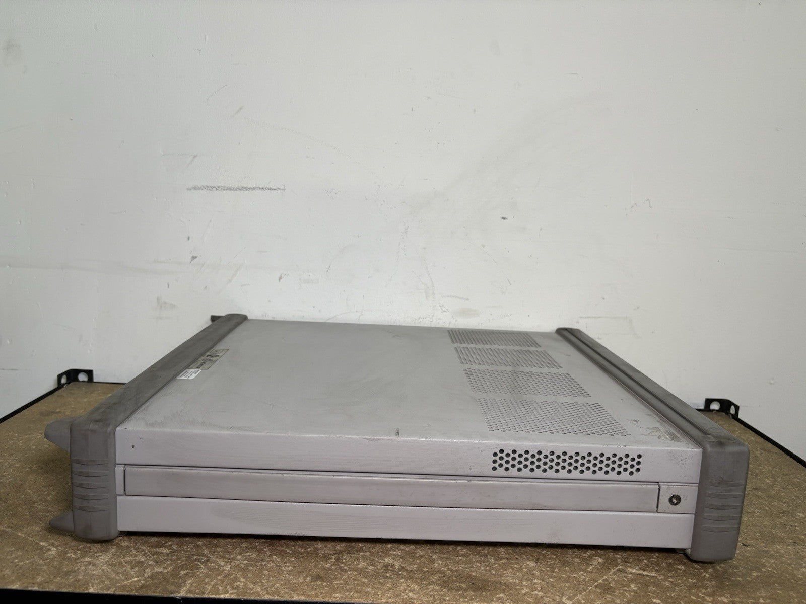 Used Agilent 81101A - Pulse Generator 50 MHz