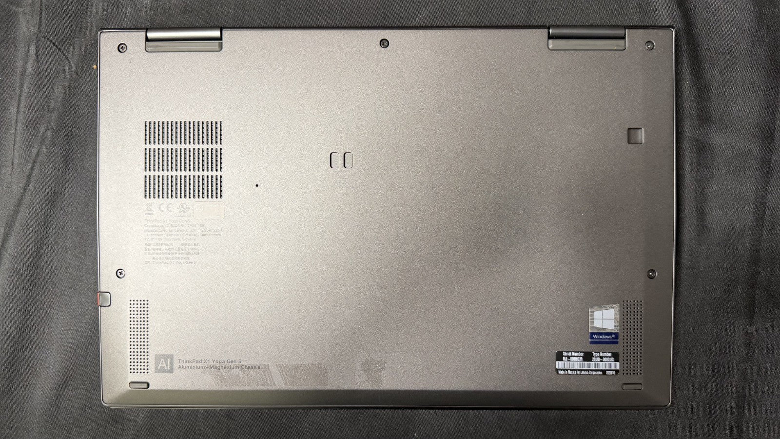 LENOVO ThinkPad X1 Yoga Gen 5 i5-10210U-16GB-256GB WIN 11