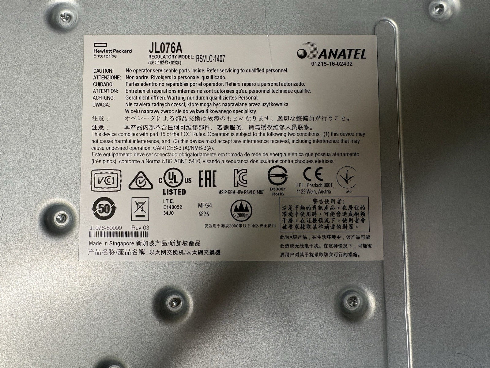 Aruba JL076A 3810M RSVLC-1407 HPE Smart Rate PoE+ 1-Slot Switch No PSU w/ jl083A