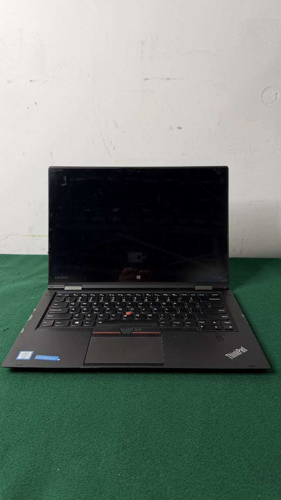 Lenovo ThinkPad X1 Yoga Gen 1 Touch i7-6500U  8GB RAM 256GB SSD 49%-59%  battery