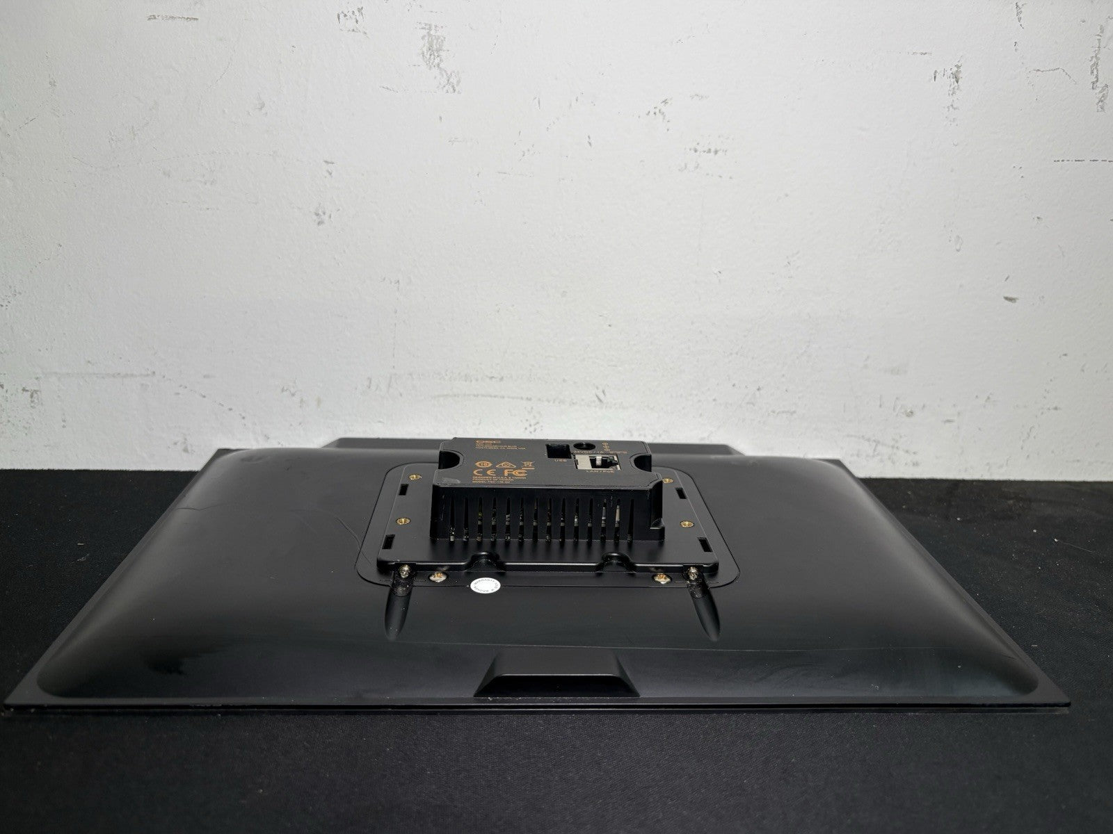 QSC TSC-116-G2 Touchscreen Controller 24VDC/1A