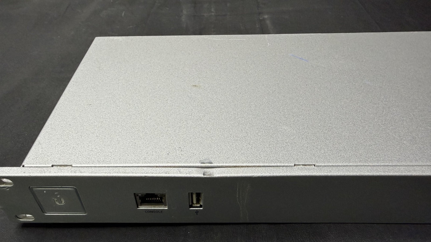 Ubiquiti Networks Unifi Security Gateway Pro USG-PRO-4 Enterprise Network