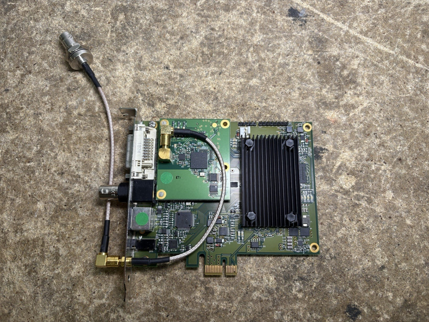 Enciris technologies LT-102-PCIE with LT-101-SDI