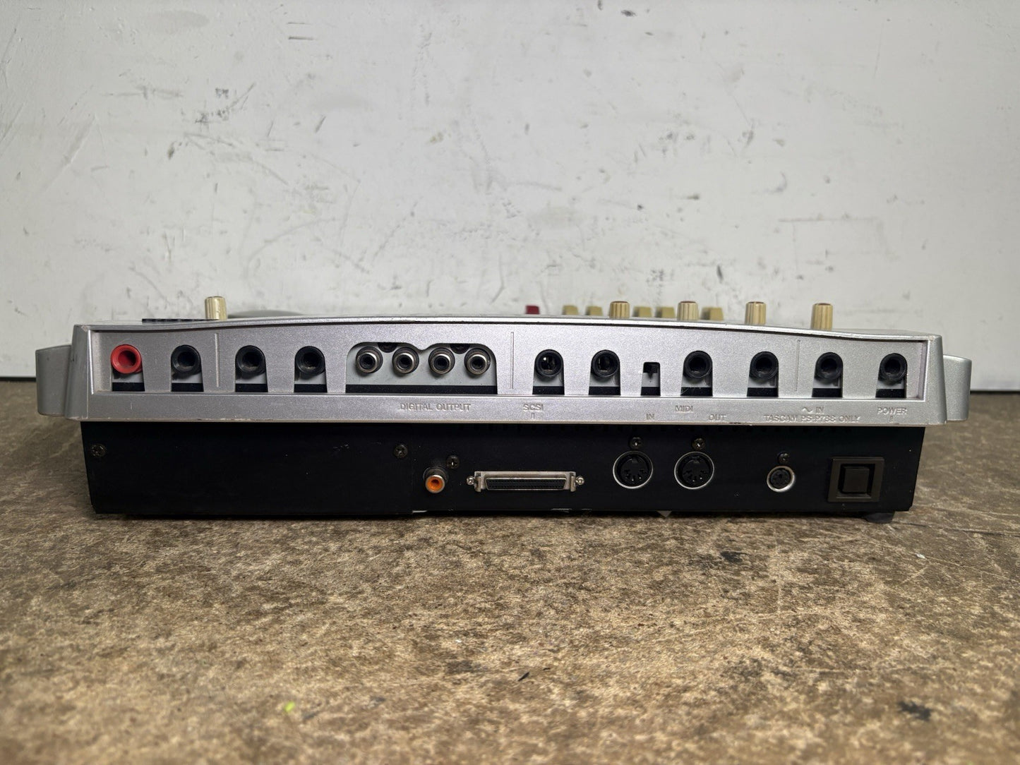 TASCAM 788 Pro Audio 8-Track Digital Recorder Portastudio
