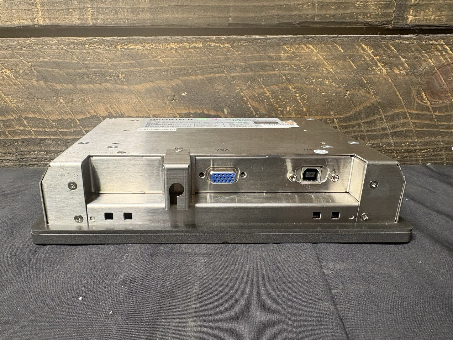 Advantech FPM-3060G-UAE | 6.5" VGA Industrial Monitor Touchscreen