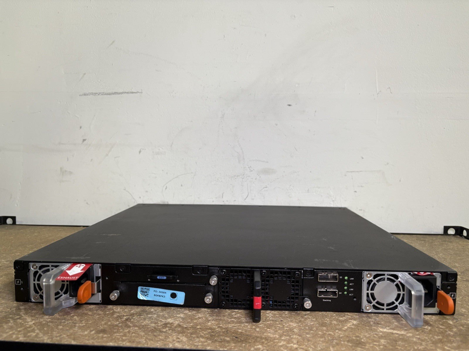 Dell EMC S3148 48-Port GbE & 2-Port SFP+  & 2-Port DP Network Switch