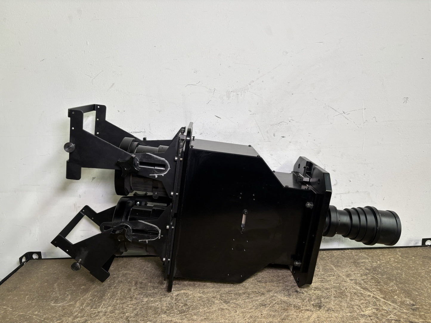 SONY REALD 3D Projector DUAL LENSE XLS THEATER UNIT REALD XLS-W10638