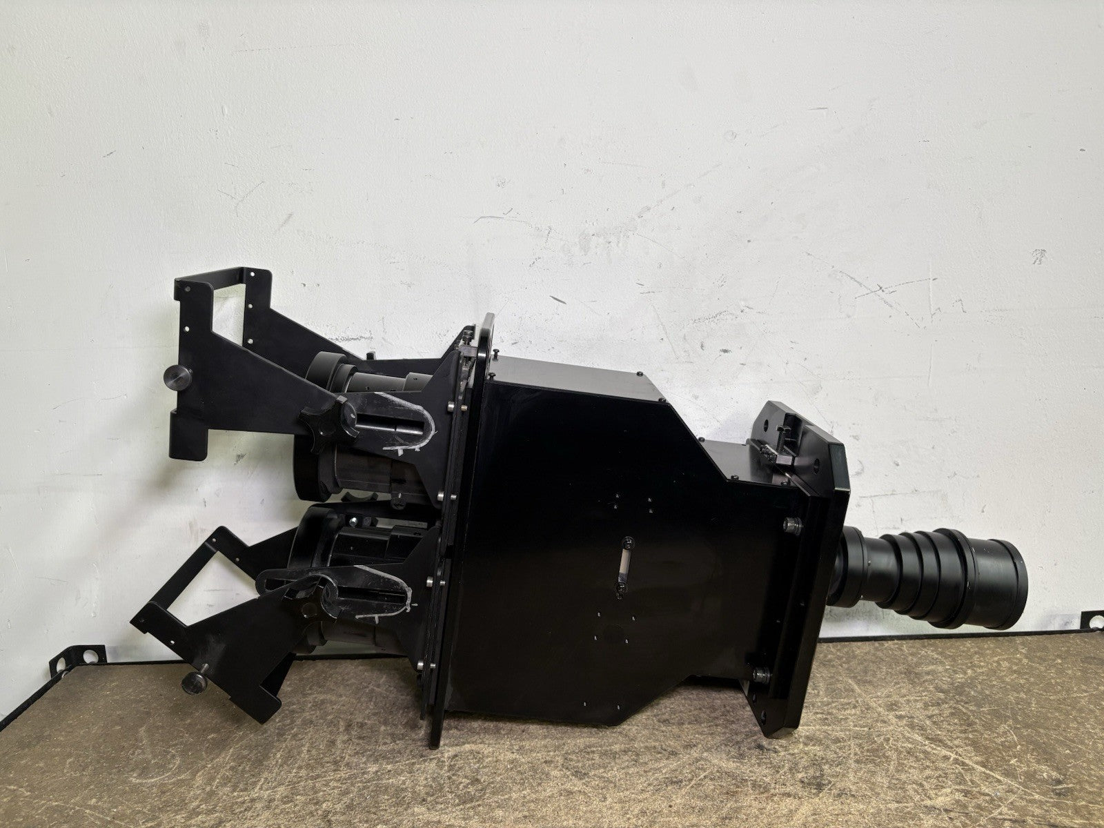 SONY REALD 3D Projector DUAL LENSE XLS THEATER UNIT REALD XLS-W10638