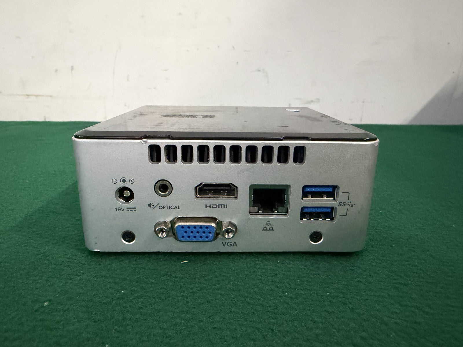 Intel NUC5CPYH  Celeron J3060 1.6GHz 8GB RAM, 128G SSD NO OS
