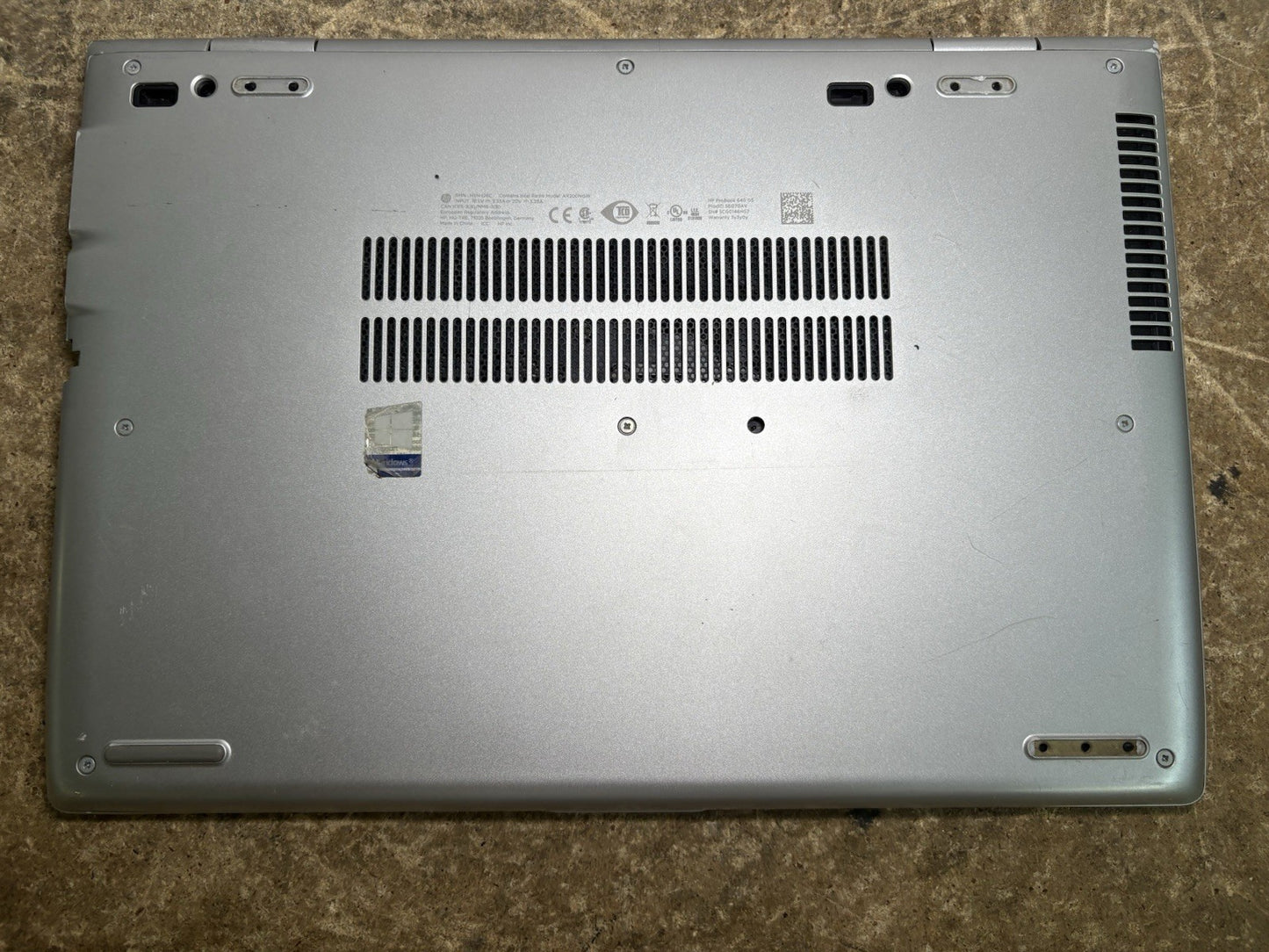 HP Probook 640 G5 14" i7-8665U 1.9Ghz NO RAM NO OS NO SSD