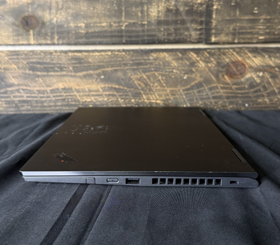 Lenovo ThinkPad X1 yoga gen 4, i5-8265U 8GB RAM 256GB SSD WIN 11