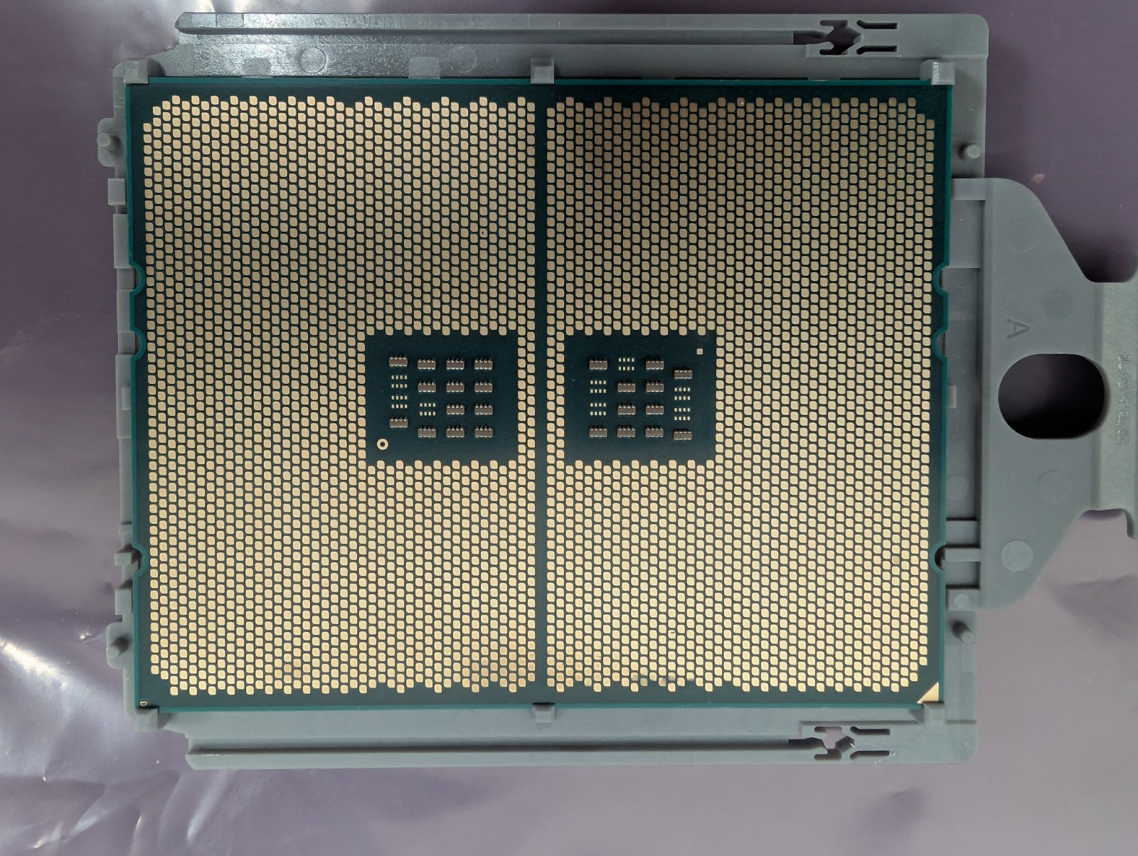 AMD EPYC 7313 3.0GHz 16-Core 128MB Cache 3200MT/s 155W Processor 100-000000329