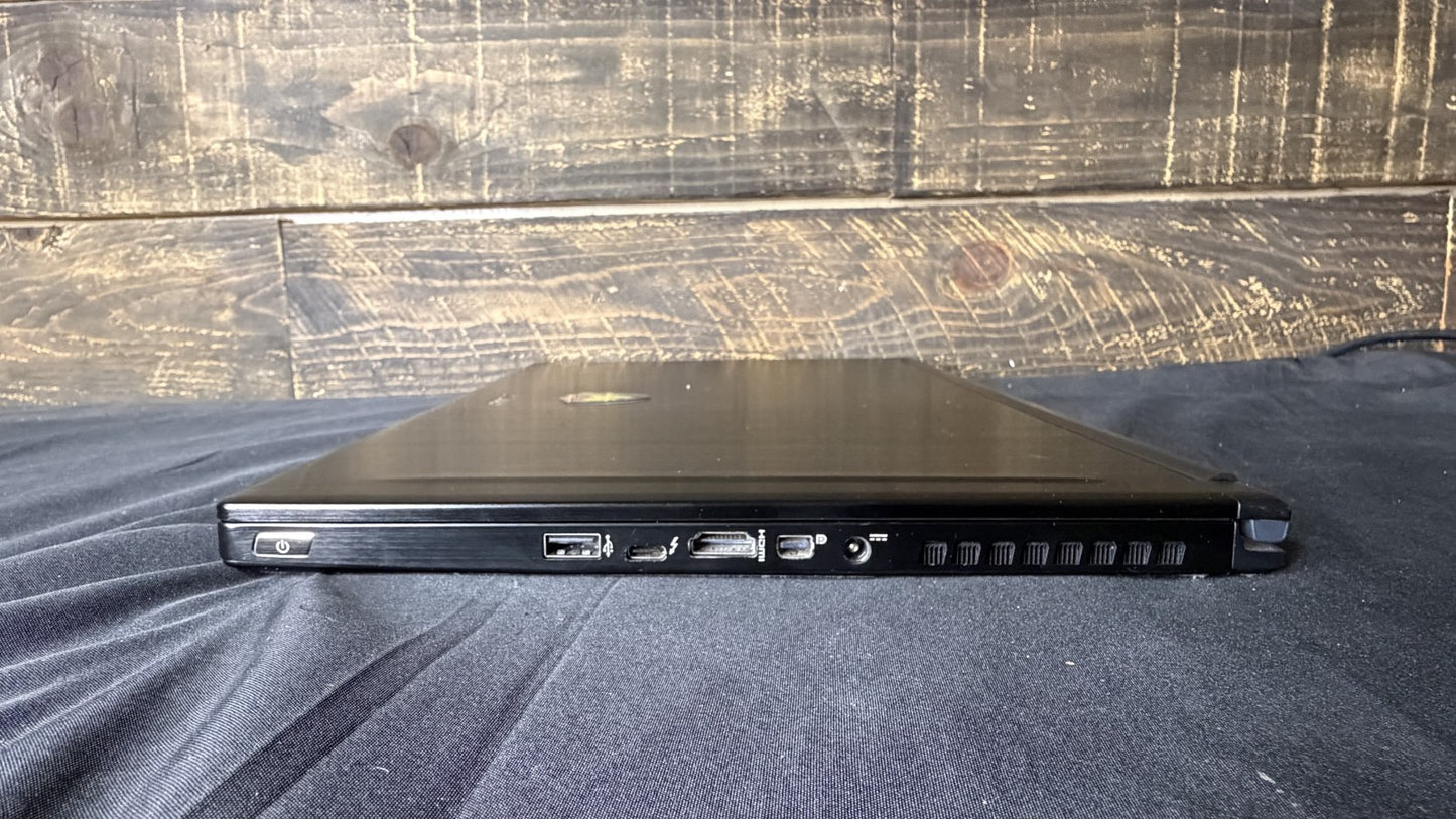 MSI MS-16K2   Laptop i7-7700HQ 16GB RAM 2TB HDD & 256 SSD,  WIN 11 Pro quadro