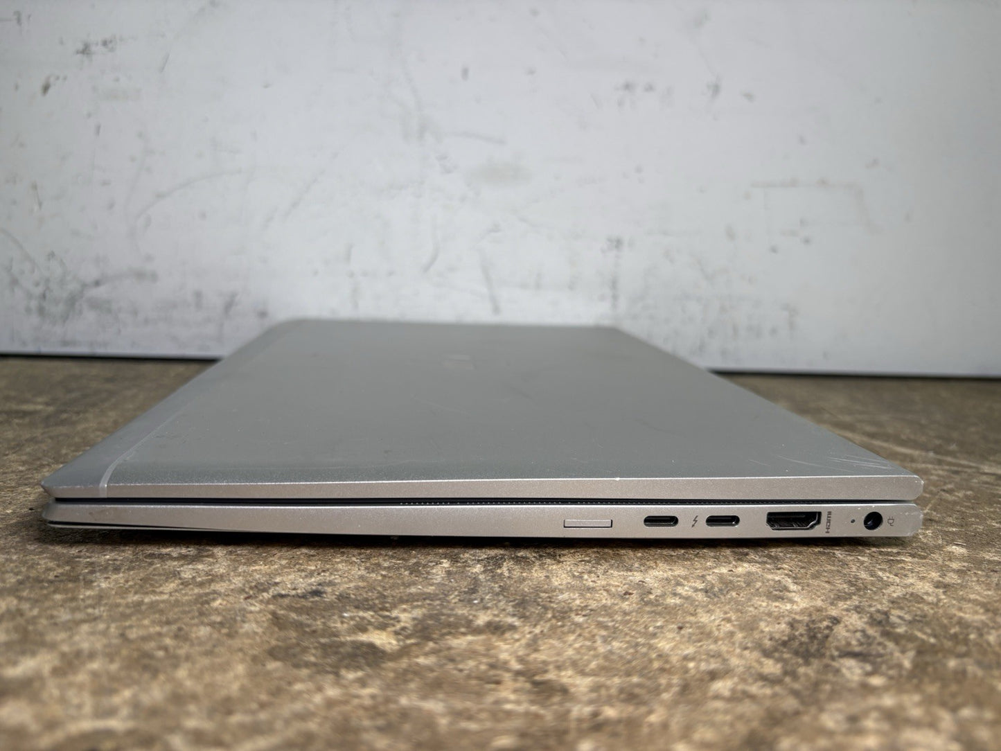 HP EliteBook 840 G8 14" Laptop i5-1135G7 @2.4GHz No RAM No HDD/Battery "Read"