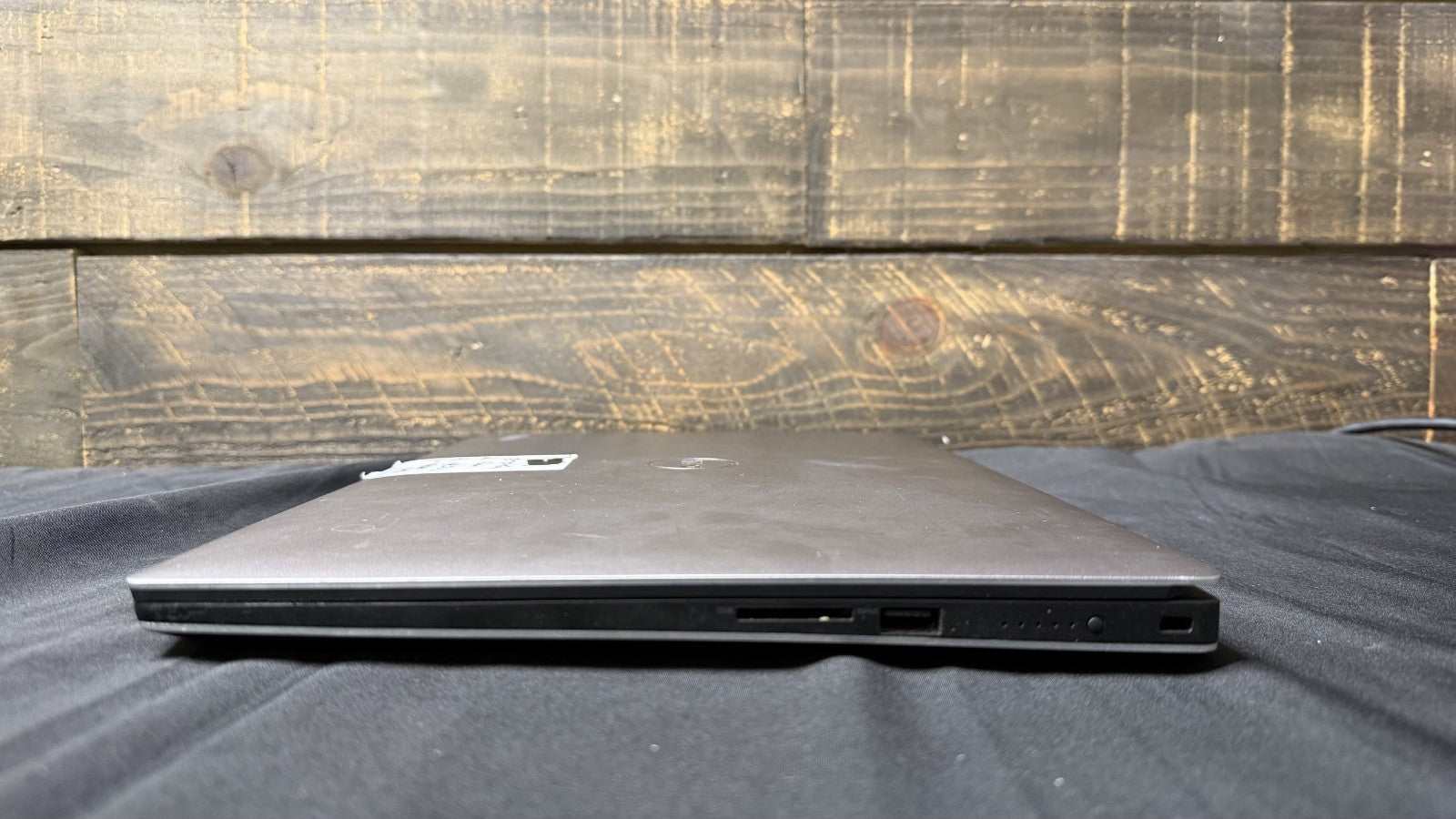Dell XPS 15 9550 Intel Core i7-6700HQ, 256GB SSD 8GB RAM 70-79% Battery, NO OS