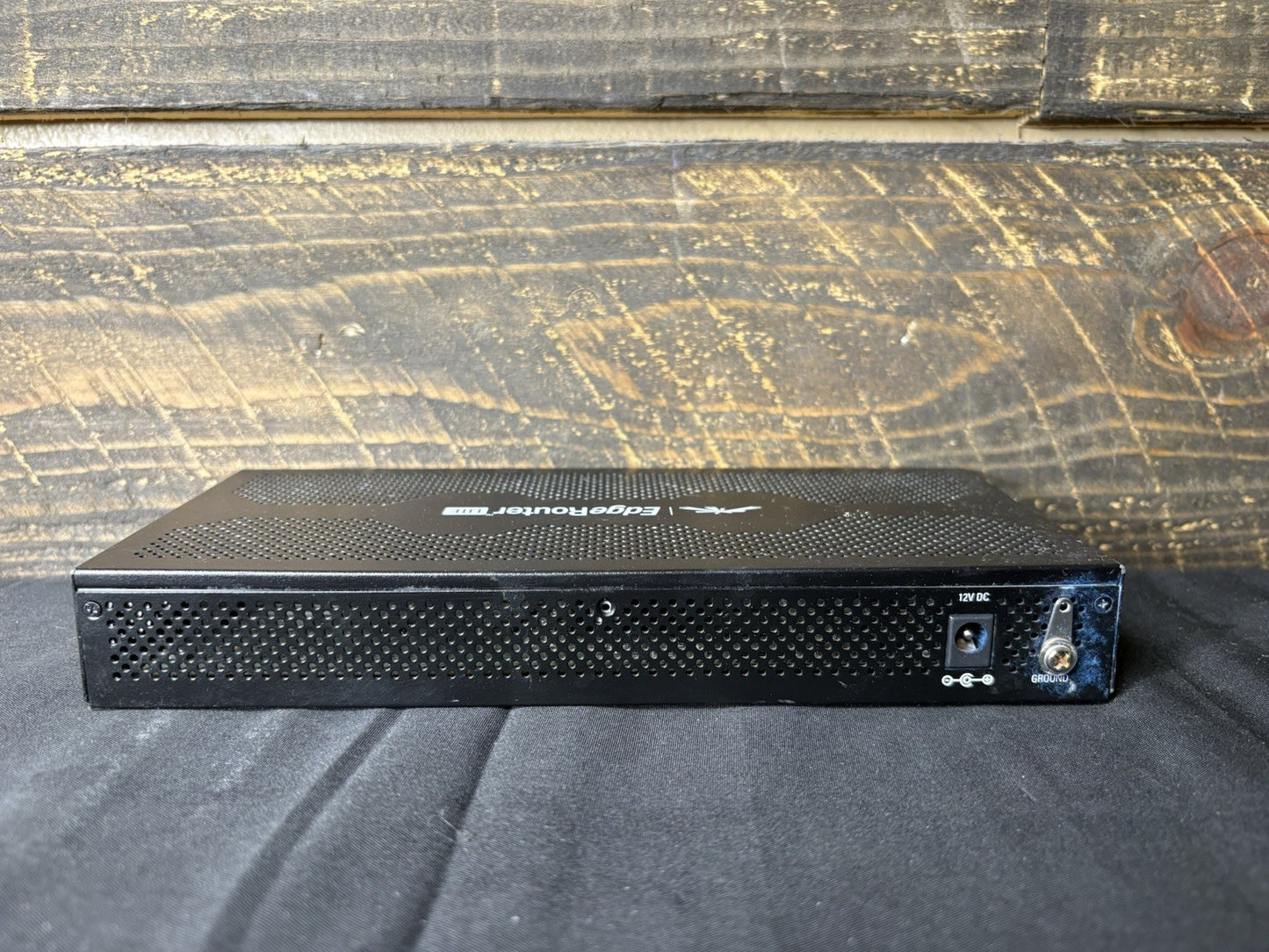 Ubiquiti EdgeRouter Lite ERLite-3 3-Port Gigabit Router *No Adapter